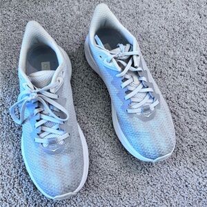 Hoka Women's Light Gray Athletic Shoes